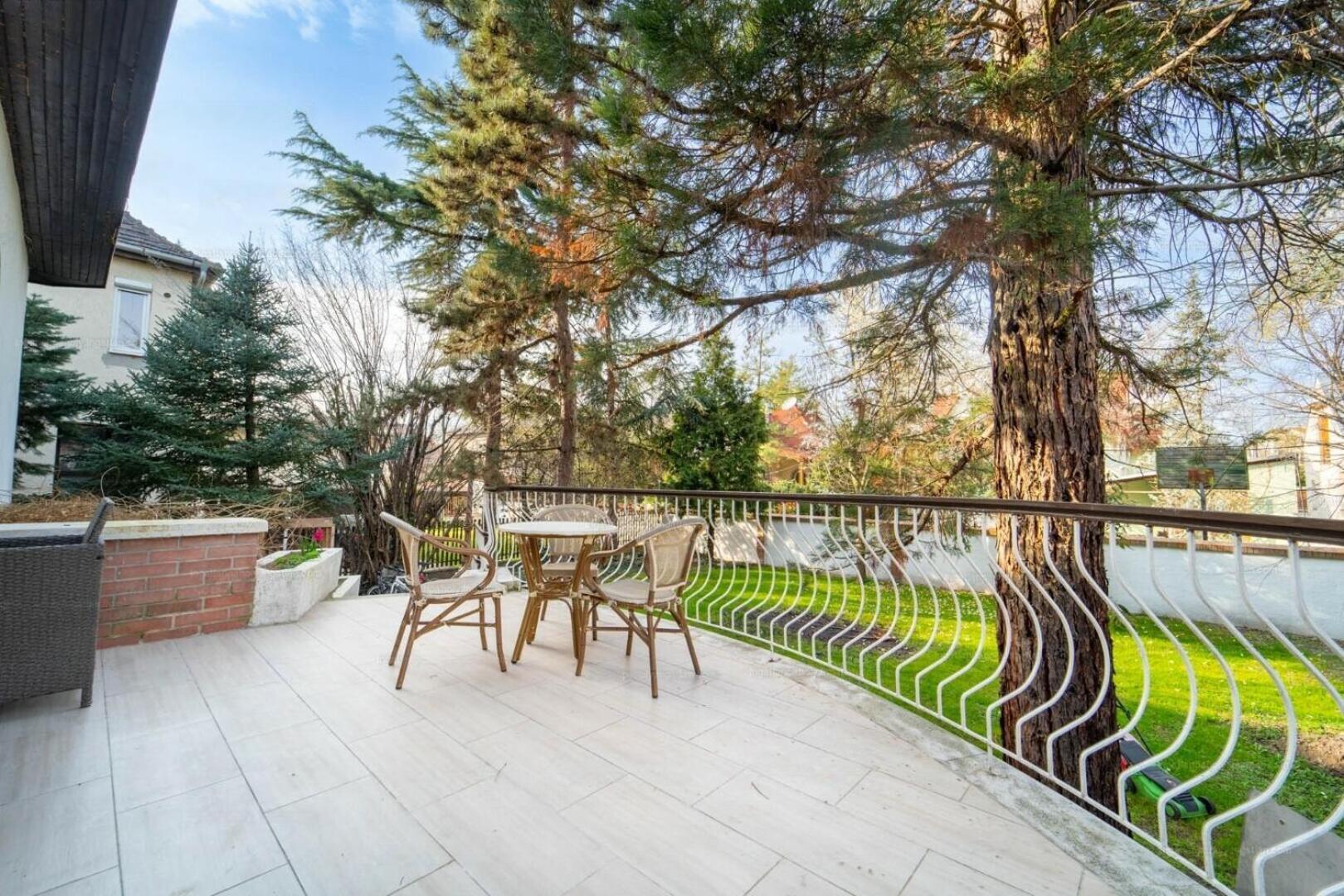 Villa Butterfly Budapest Exterior photo